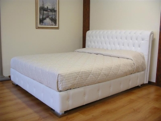 letto-imbottito-in-pelle-chester