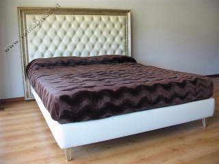 letto-imbottito-in-pelle-elisabetta