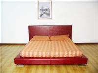 Letto in pelle Rita