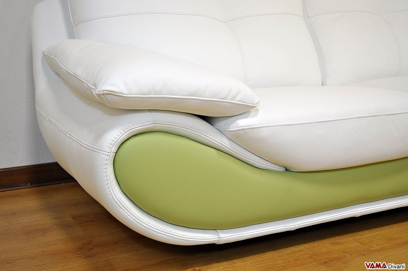 Divano letto moderno pelle prezzi: poltronesofà prezzi : tutti i ...