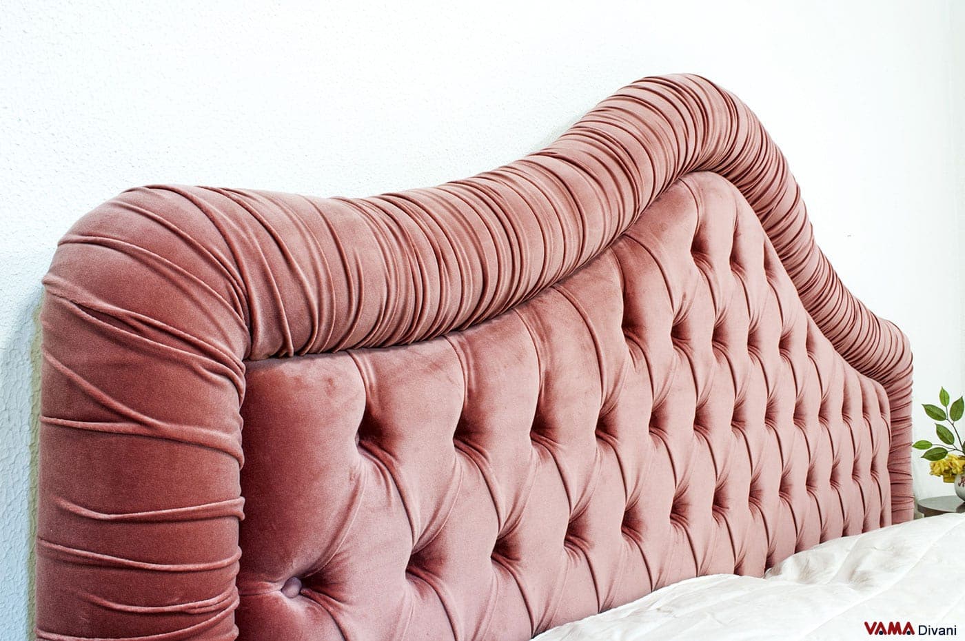 Letto classico con testata imbottita: letto in pelle melissa ...