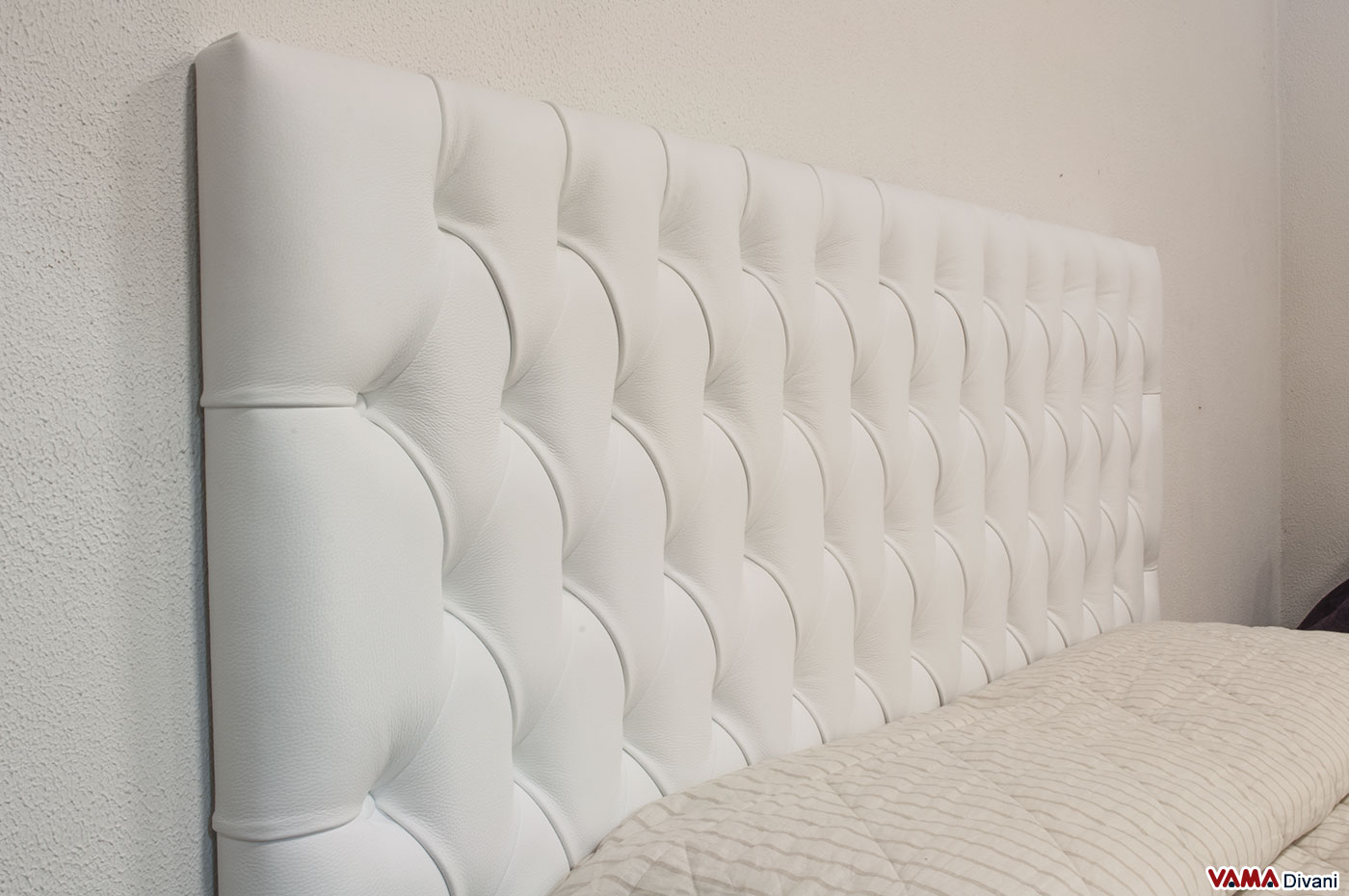 Letto capitonne bianco: camera da letto on pinterest cameras ...