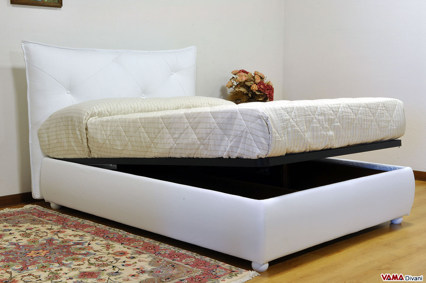 Rivestimento letto contenitore: letto imbottito con contenitore ...