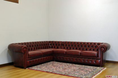 Divano angolare Chesterfield rosso vintage