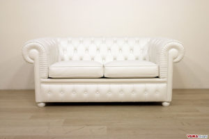 Divano Chesterfield bianco 2 posti