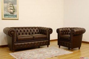 Solotto Chesterfield con divano a 2 posti