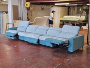 Divano moderno 5 posti relax elettrico in tessuto sfoderabile bicolore