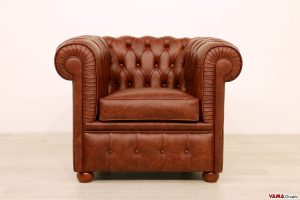 Piccola poltrona chesterfield di dimensioni ridotte in pelle mar
