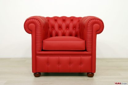 Poltroncina classica imbottita in pelle rossa
