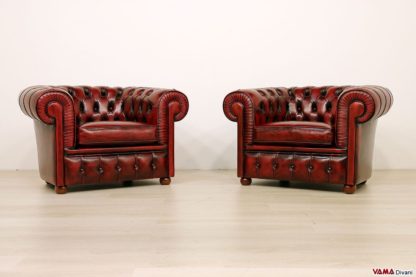 Poltrone Chesterfield rosse capitonnè con bottoni