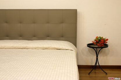 Testiera letto in pelle grigio talpa moderna a quadri cuciti