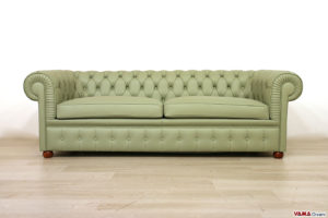 Divano Chesterfield verde salvia