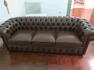 Divano Chesterfield 3 posti cliente firenze