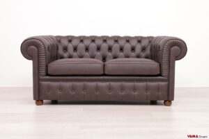 Divano Chesterfield 2 posti marrone in pelle morbida