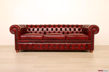 Divano Chesterfield 3 posti vintage rosso bordeaux