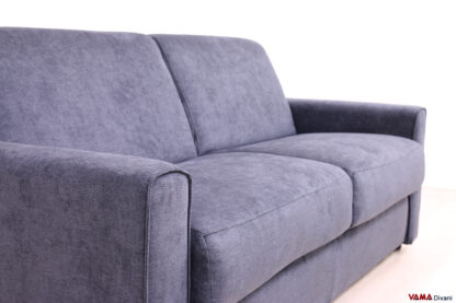 Divano letto con bracciolo squadrato