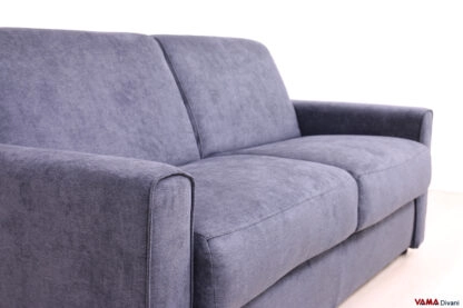 Divano letto con bracciolo squadrato