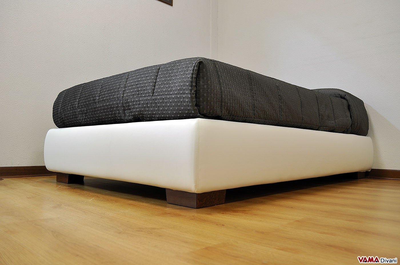 Letto Contenitore In Legno Una Piazza E Mezza