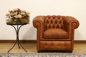 poltrona chester piccola marrone cognac