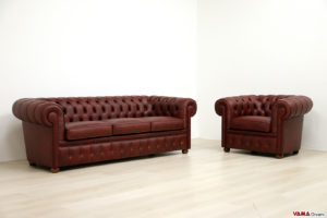 Salotto Chesterfield in pelle rosso vintage