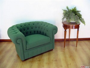 Tessuto panno casentino sulla poltrona Chesterfield