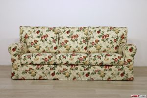 Divano classico a fiori