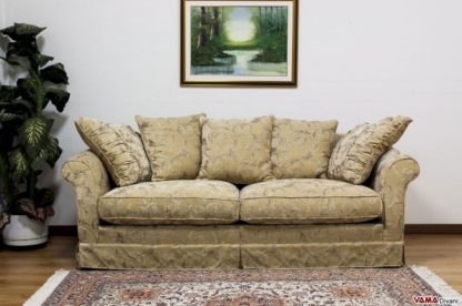 Divano classico damascato