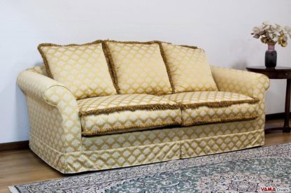 Divano in Stile Classico con passamaneria