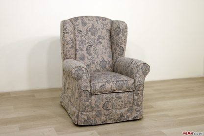 Poltrona classica con schienale alto ed orecchioni