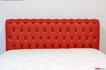 Piccola testata letto classica