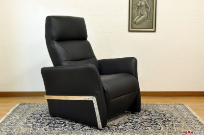 Poltrona relax manuale nera e acciaio cromato
