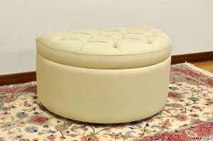 Pouf semicerchio capitonnè in pelle