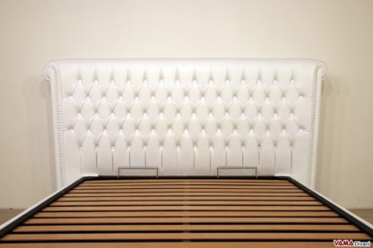 Grande testiera letto capitonnè bianca