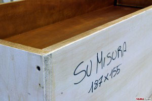 Letti con contenitore su misura in legno multistrato