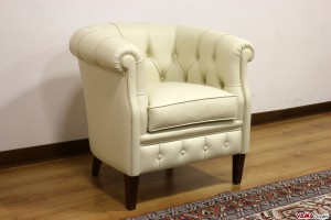 Poltrona classica camera da letto in pelle avorio
