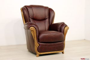 Poltrona classica con schienale alto in pelle con cornice