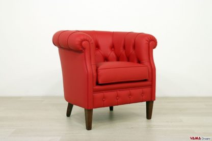 Poltrona rossa in pelle per camera
