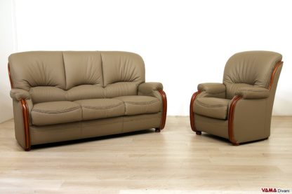Salotto classico con schienale alto