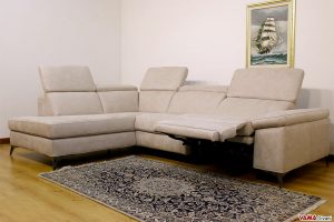 Divani relax elettrici personalizzabili nei rivestimenti e nei colori