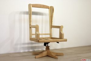 Poltrona presidenziale in legno massello robusta