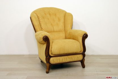 Poltrona classica con piedini alti