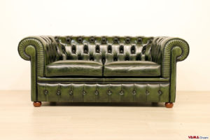 Divano Chesterfield 2 posti in pelle verde