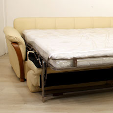 Divani Letto Matrimoniali e Singoli, in Pelle e in Tessuto Divani Letto Matrimoniali e Singoli, in Pelle e in Tessuto