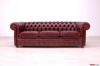 Divano Chesterfield 3 posti rosso vintage inglese in offerta e pronta consegna