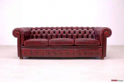 Divano Chesterfield 3 posti rosso vintage inglese in offerta e pronta consegna