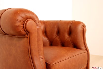 Bracciolo poltrona pozzetto in pelle marrone vintage