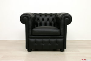 Poltrona Chesterfield piccola in pelle nera