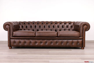 Divano Chesterfield marrone 3 posti con meccanismo letto matrimoniale