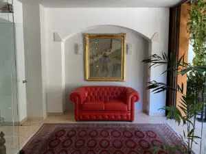 Divano Chesterfield 2 posti rosso in pelle recensione cliente di Vicenza