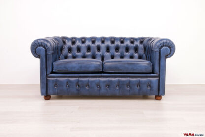 Divano Chesterfield 2 posti in pelle blu vintage